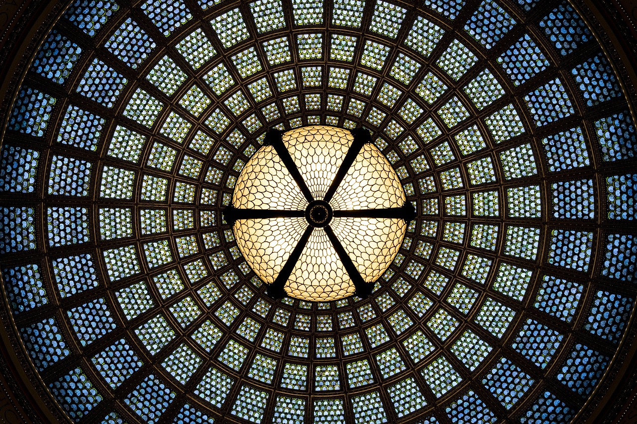 Innovatieve glasdecoraties met geometrische ontwerpen Innovatieve glasdecoraties met geometrische ontwerpen